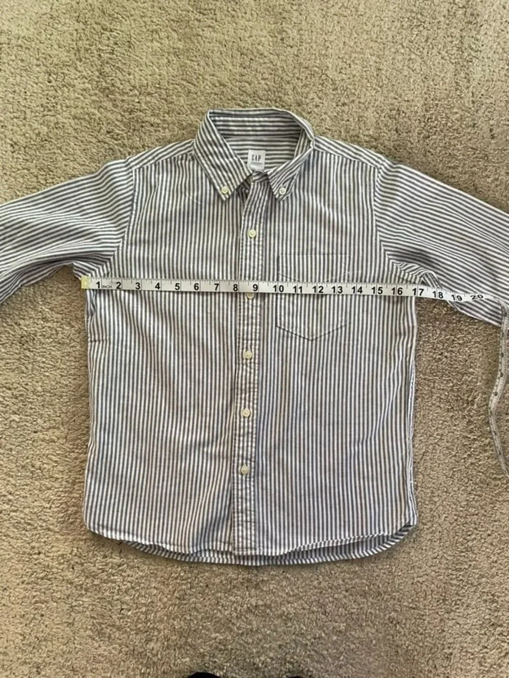 Gap Kids Bundle of Two Button Down Boy's Shirts Size M (8) EUC - Pristine